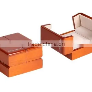 Wooden Pocket Watch Box thumbnail-2