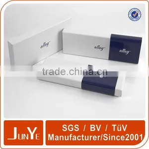 China Fashion White Wedding Custom Logo Packaging Hair Box thumbnail-3