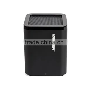 New Private Mold Fashion Super Bass Simple Style Bluetooth Speaker thumbnail-1