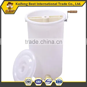 2016 New Style Plastic Manual 2 Frame Honey Extractor Hot Sale thumbnail-5