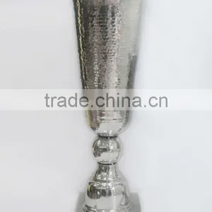 Aluminium Shiny Flower Vase thumbnail-1