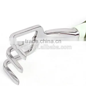 Three Teeth Mini Garden Hand Metal Rake thumbnail-6