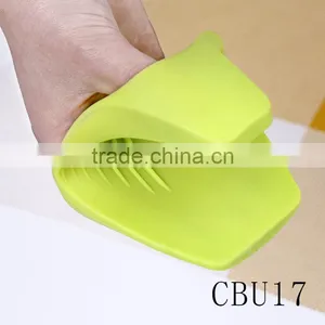 High Quality Factory Price Silicone Heat Insulation Glove thumbnail-2