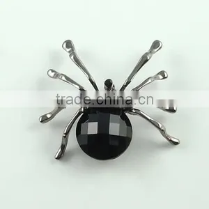 Fashion Brooch thumbnail-1