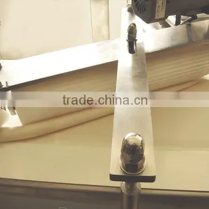 2015 Low Price Automatic Lobster Bread Roll Making Machine thumbnail-3