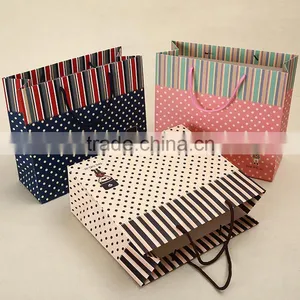 Beautiful Cartoon Paper Gift Packaging Bag thumbnail-3