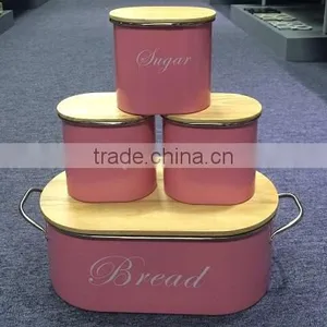 Set of 4 Canister With Wooden Lid thumbnail-1