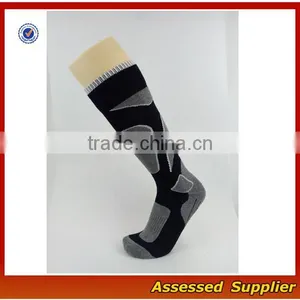 Women Hot Pink Merino Wool Hiking Sport Traing Socks thumbnail-3