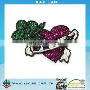 Custom Heart Shape Design Sequin Embroidery Patch thumbnail-1