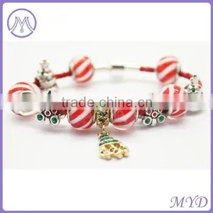 DIY Hawaiian Leather Charm Bracelets With Lampwork Beads thumbnail-2