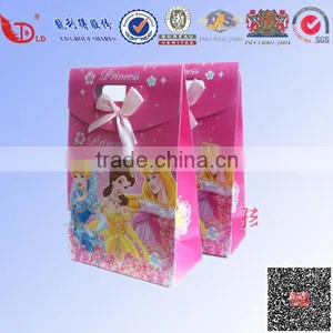China Customized Grid Printing Wholesale Luxury Handbag Shape Paper Gift Bag With Gift Paper Bag thumbnail-1