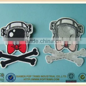 Custom Fashion Design Embroidery Patch thumbnail-3
