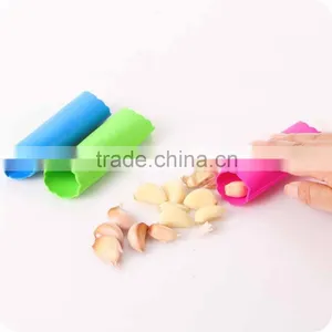Creative Kitchen Utensils Silicone Garlic Peeler thumbnail-1