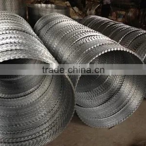 Factory Wholesale Hot-dipped Galvanized Razor Barbed Wire Mesh Fence thumbnail-5