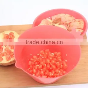 Hot Sale Stock BPA FREE Product Silica Gel Cap PP Fruit Peeler for Kitchen thumbnail-4