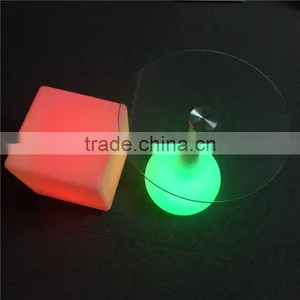 China Suplier LED Illuminated Glass Round Table and Cube Chair With Factoty Price thumbnail-4