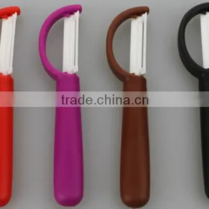 Ceramic Vegetable Peeler thumbnail-6