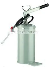 Grease Bucket With Pump GPT06L02 thumbnail-1