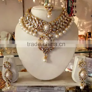 Pearl KUNDAN CHOKER Necklace EARRING Tika Set thumbnail-1