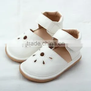 Shenzhen BabyHappy Hottest Fashion Toddler Squeaky Shoes thumbnail-6