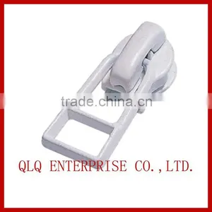 Auto Locking Zipper Sliders thumbnail-1