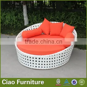 Comfortable Rattan Outdoor Furniture Beach Sun Bed Wicker Daybed thumbnail-1