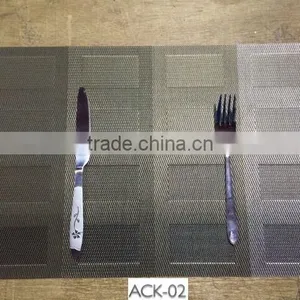 Non-slip PVC Heat Insulation Stain-resistant Woven Mesh Restaurant Placemats thumbnail-4