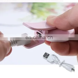 Wholesale Led Mini Selfie Ring Flash Light Mobile Phone Clip Usb Rechargeable Dimmable Makeup Lights thumbnail-7