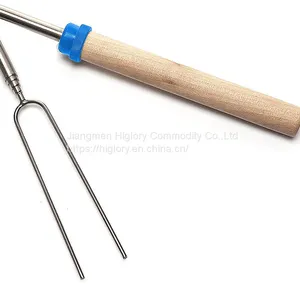 Professional Telescopic BBQ Fork Marshmallow Roasting Sticks Barbecue Forks With Wooden Handle thumbnail-3