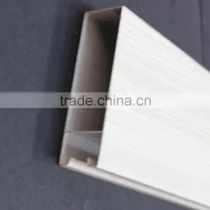 Wood Grain Aluminum Lath Ceiling Metal Suspend Linear Ceiling Square Tube Screen Ceiling Tiles thumbnail-4