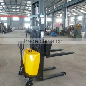 Charged Forklift Battery Truck thumbnail-3