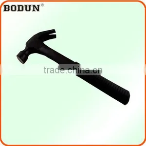 H1041 Claw Hammer With Wooden Handle thumbnail-1