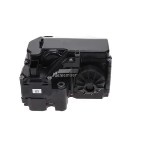 OE Member 0444042137 RE553796 2050811 2P0131113 Urea Pump Dosing Pump For Bosch for DAF thumbnail-3