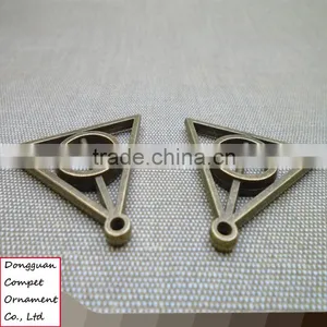Wholesale Zinc Alloy Diy Bracelet Accessories Triangle Widgets Pendant thumbnail-2