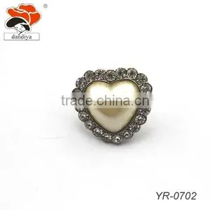 Beautifl Heart Love Rhinestone Large Gemstone Ring Wholesale thumbnail-1