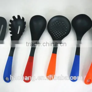 New Design Hot Sale pp Handle Colorful Silicone Kitchen Utensils thumbnail-1