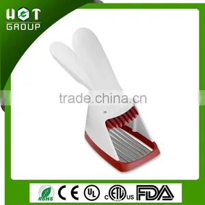 Offer ODM and OEM Promotional Handheld Strawberry Slicer thumbnail-1