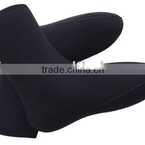 Flexible Simple Design Neoprene Socks for Diving thumbnail-1
