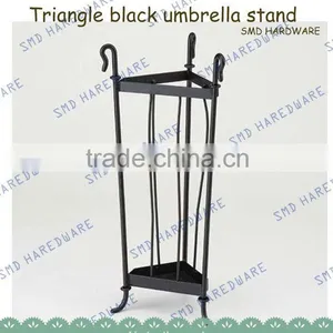 Traingle Black Metal Umbrella Stand thumbnail-1