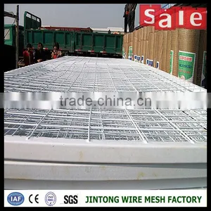 Pvc Coated Ornamental Triangle Curvy Welded Fence thumbnail-3