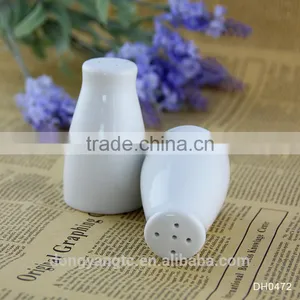 Factory Direct Wholesale Creative Tofu Ceramic Salt and Pepper Set thumbnail-1