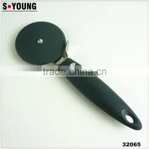 32065 Kitchen Gadget Kitchen Tool Round Pizza Cutter thumbnail-1