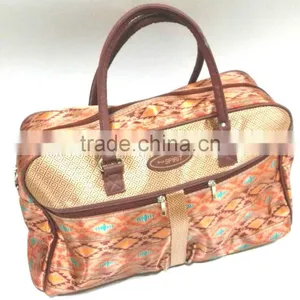 Polyester Fashionable Cheap Washable Duffle Bag Weekend Bag OEM Service in China thumbnail-1