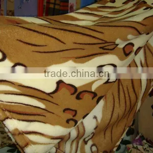 Faux Fur Fleece Blanket Tiger Fur thumbnail-1