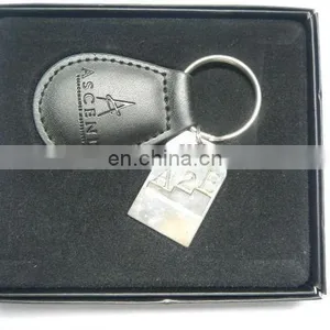 Exquisite Leather Key Holder With Metal Tag thumbnail-1