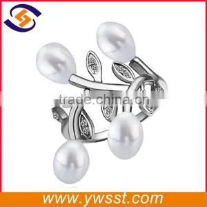 Latest Leaf Shaped Pearl Ring Design for Women thumbnail-1