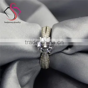 Round Brilliant Cut Moissanite 1CT 6.5mm Center Star Accents 14k 18k White Yellow Gold Diamond Engagement Ring thumbnail-5