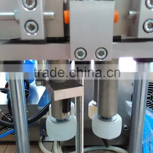 Durable Electric Driven Type and Penumatic Type Plastic Screw Caps Capping Machine thumbnail-1