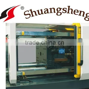 Small-sized Plastic Injection Molding Machine thumbnail-3