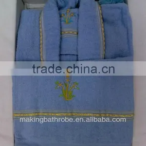 Factory Supply Embroidered Bright Blue Pure Cotton Luxury Hotel and Spa Used Unisex Bathrobe thumbnail-1